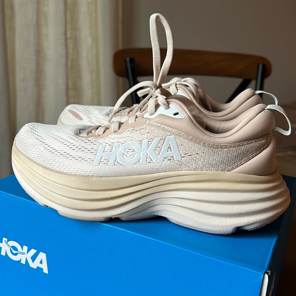 Hoka Bondi 8 running sneakers